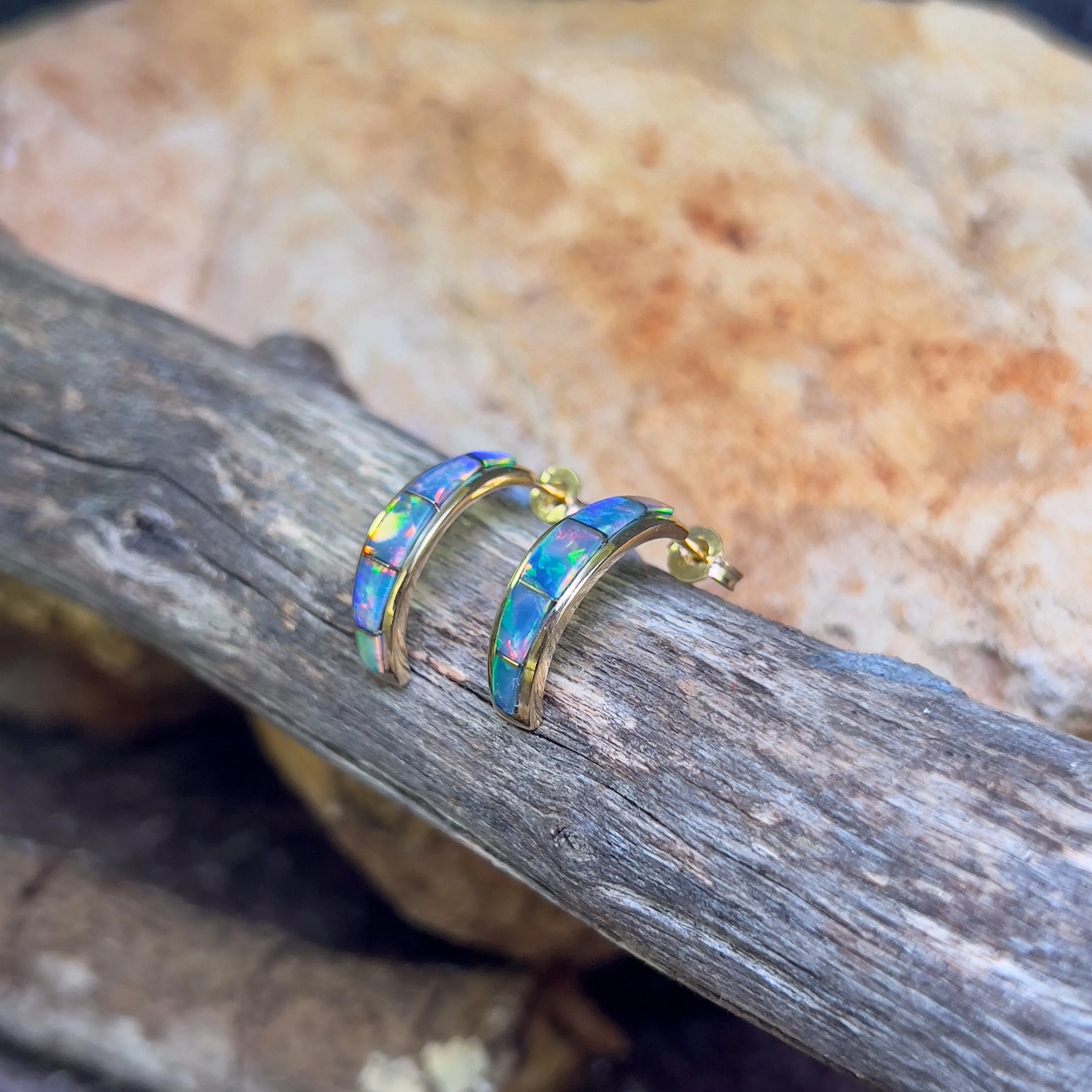 14kt Yellow Gold Opal inlay huggie style earrings