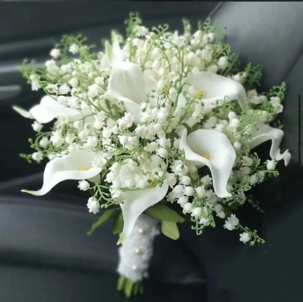 AYiCuthia Royal White Waterfall Bridal Bouquet Artificial Flowers with Pearls