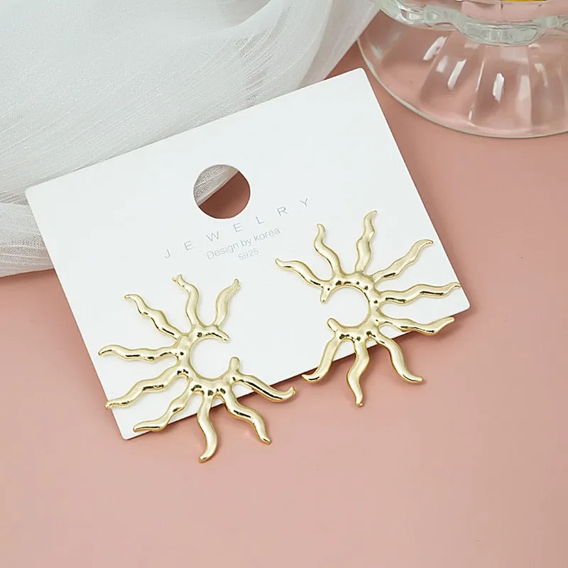 Fashion Jewelry Sun Stud Earrings For Women in Gold Color