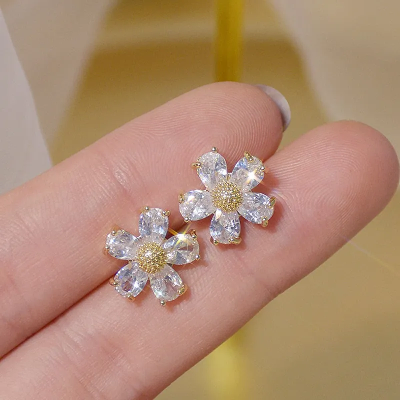 Wedding Jewelry Romantic Flower Stud Earrings for Women with Zircon in Gold Color